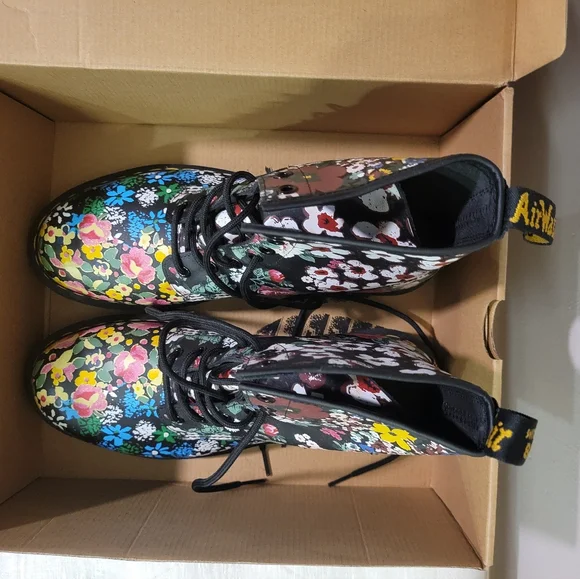 Dr. Martens 1460 Pascal Floral Mash Up Leather Lace Up Boots - Picture 3 of 7